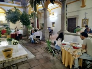 “A Alegria do Amor” foi o tema do primeiro jantar para casais em Évora, Portugal