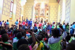 Festivais das Crianças na África reune mais de 900 crianças