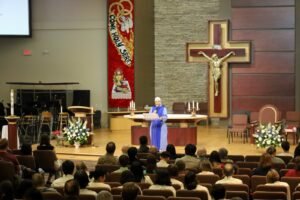 Escola do Ano Sabático é apresentada no Vocations Rally da Diocese de Calgary